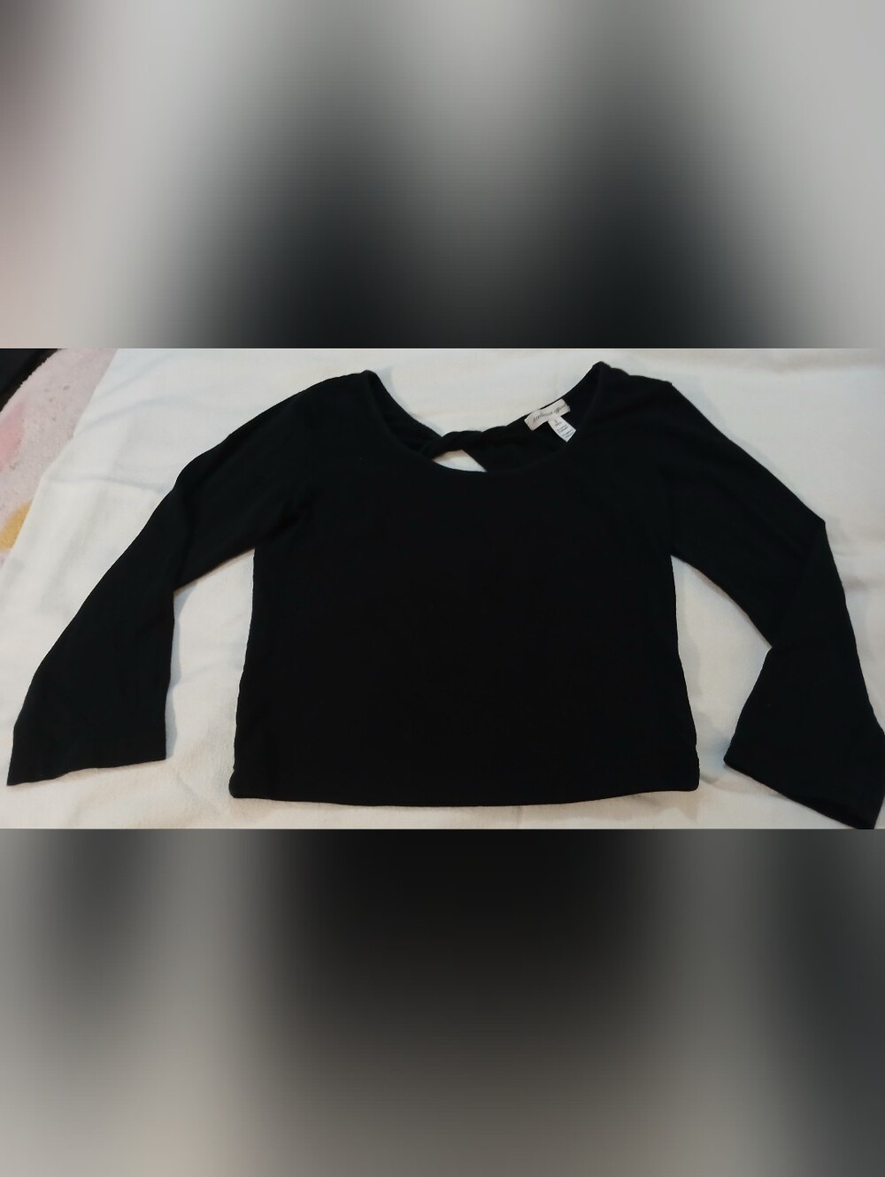 Pre-loved Women's Ambiance Black Long-Sleeve Scoop Back Crop Top.